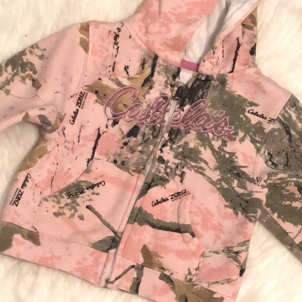 Cabela’s Camouflage Sweatshirt - Picture 2 of 5